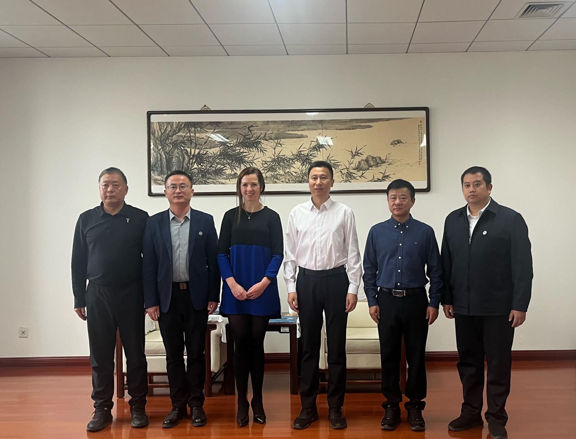 乌兹别克斯坦百校合作论坛及“津彩行”